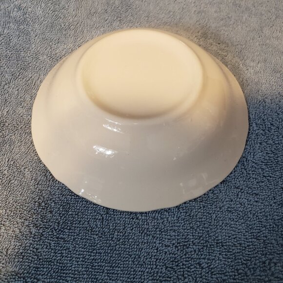 Hazel Bowl Plate Roses - Picture 5 of 5